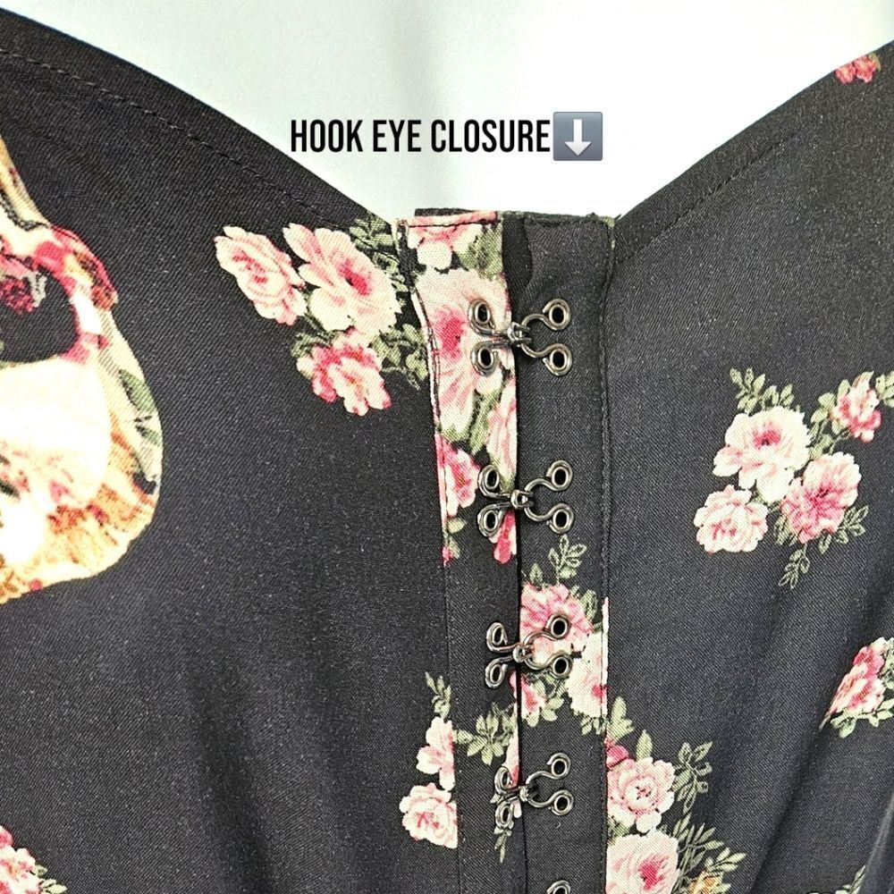 Torrid 2X Black Skull Rose Floral Mini Skater Dress – Front Hook & Eye Closure - Picture 5 of 15
